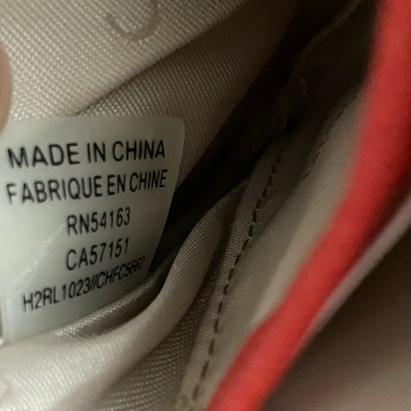 NWOT Calvin Klein Leather Wallet Wristlet/ Cosmetic Pouch Aprox 6x4 - Picture 7 of 8